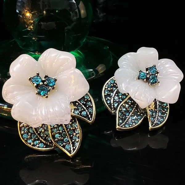 Textured Floral Vintage Earrings