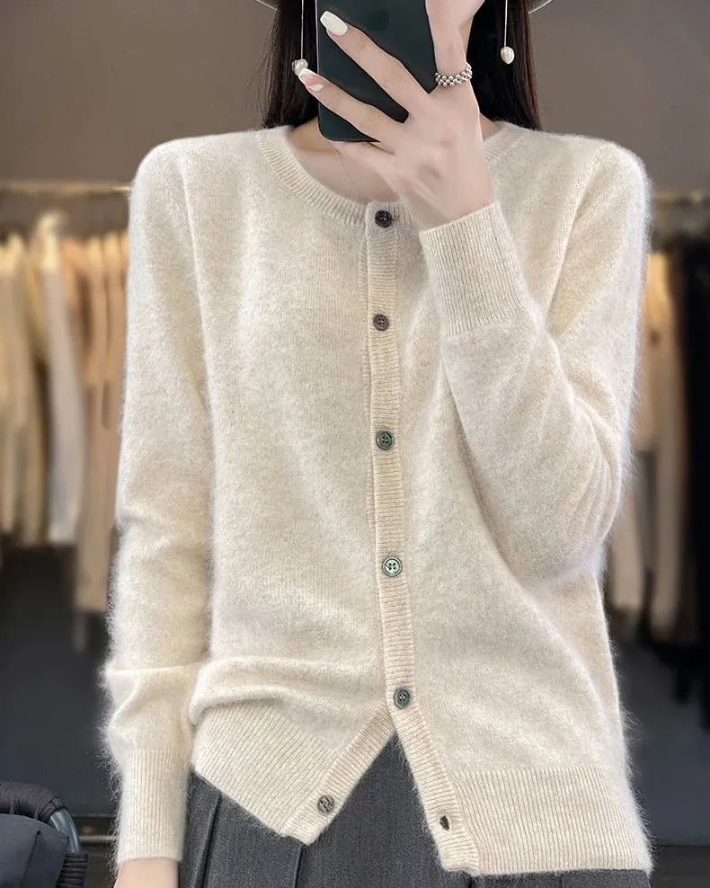 Classic Mink-Cashmere Cashmere Button-Front Crew-Neck Cardigan