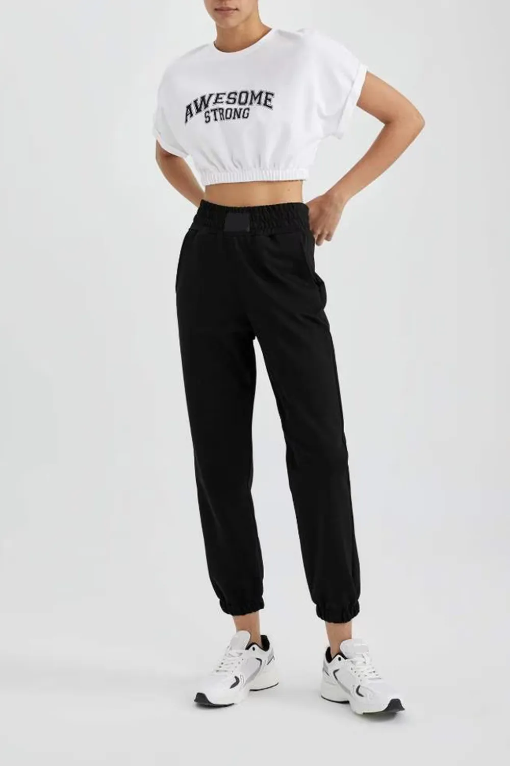 Standard Fit Jogger Sweatpants