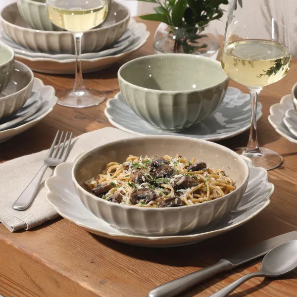Scalloped Reactive Glaze Stoneware Dinnerware Set