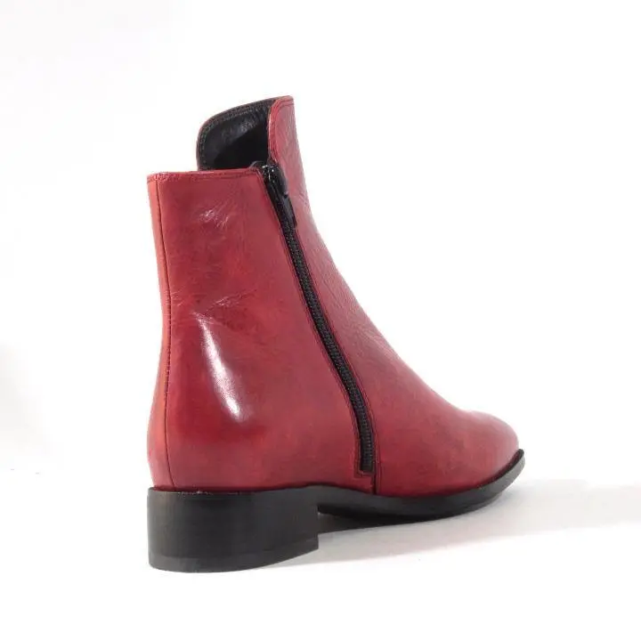 Leather Pointed Toe Chelsea Ankle Boots