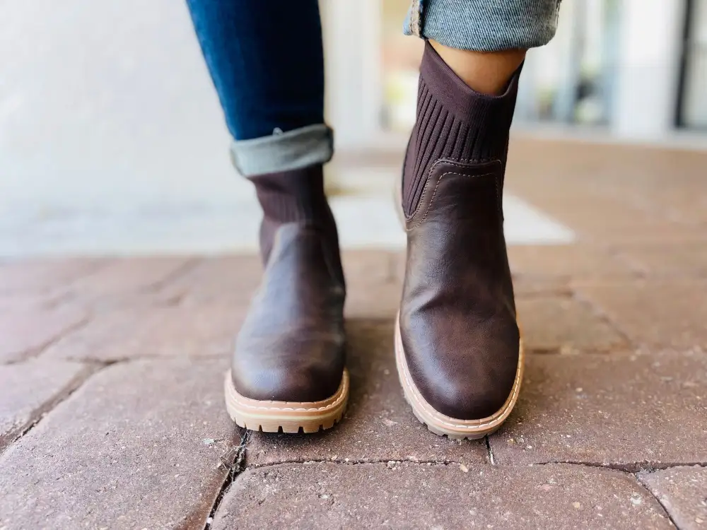 Layered Comfortable Moto Shoes