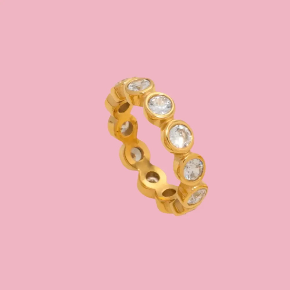 Classic Oval Ring
