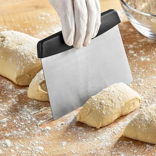 Compact Stainless Steel Dough Cutter Bench Scraper with Plastic Handle