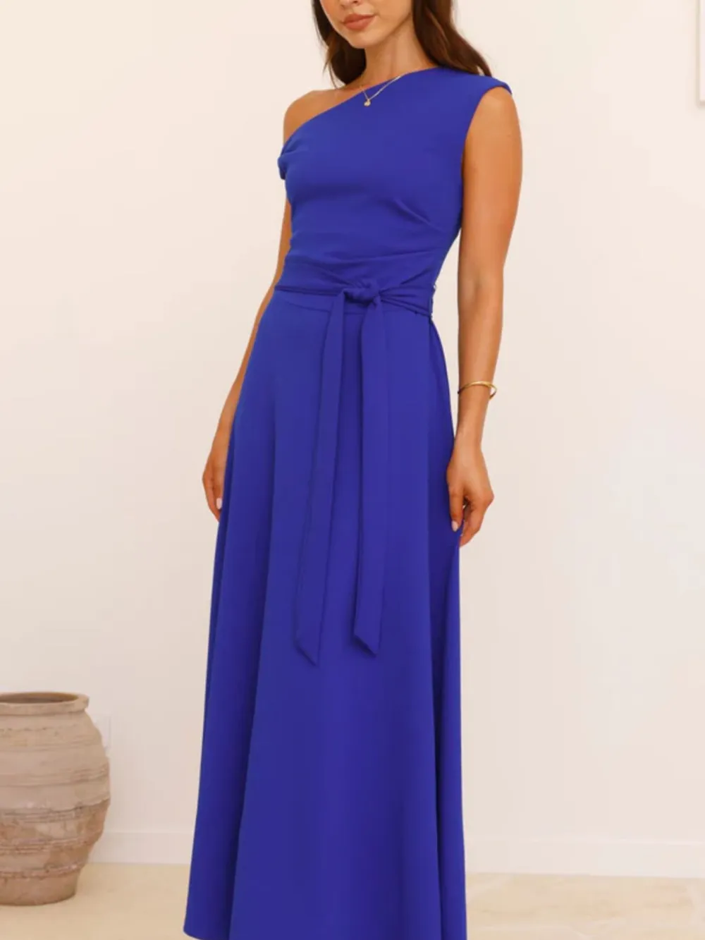 Single Shoulder Tie Waist Maxi Dress