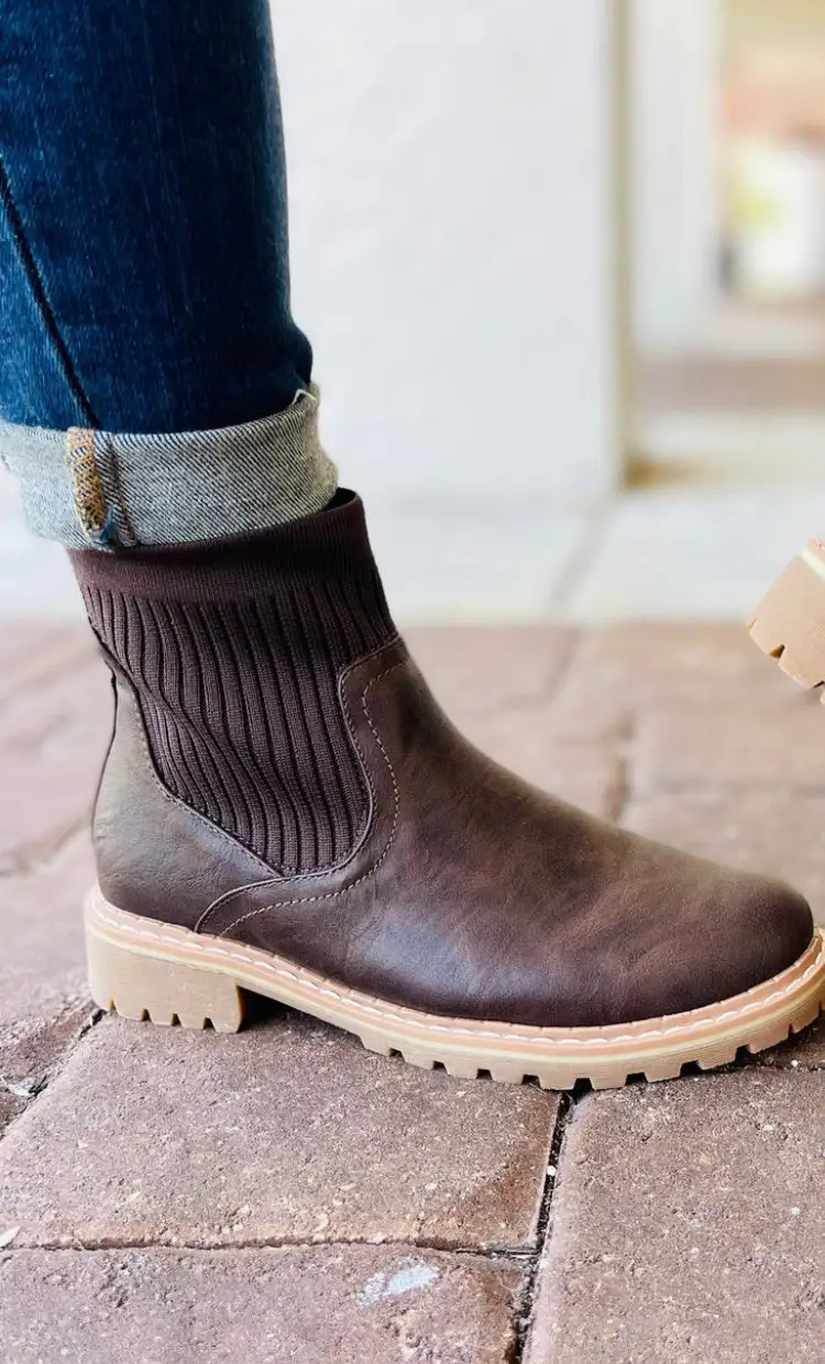 Layered Comfortable Moto Shoes