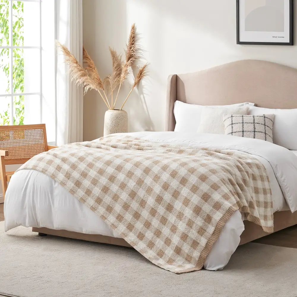 Cozy Plaid Blanket