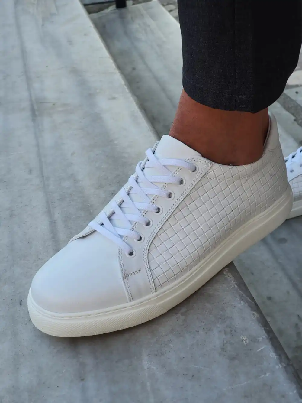 Classic Classic Low-Top Sneakers