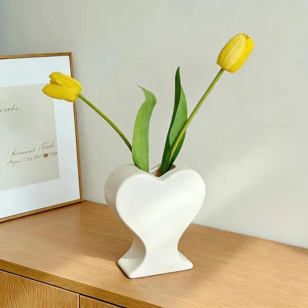 Romantic Heart Flower Vase