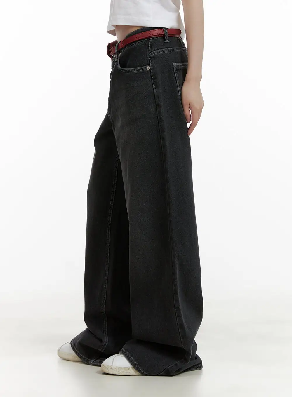 Wide-Fit Washed Low Rise Baggy Jeans