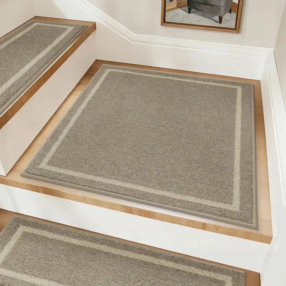 Bordered Stair Landing Rug