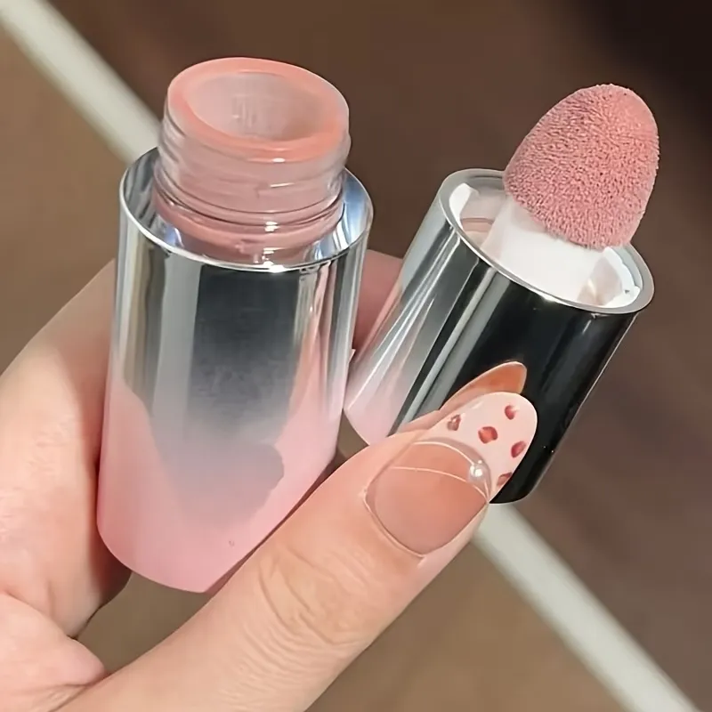 Long-Lasting Liquid Blush