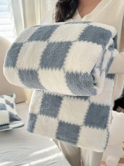 Soft Color Block Fleece Blanket