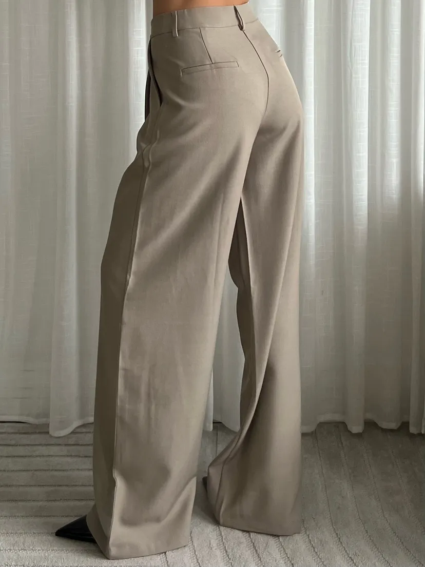Easy Mid Rise Wide Leg Pants