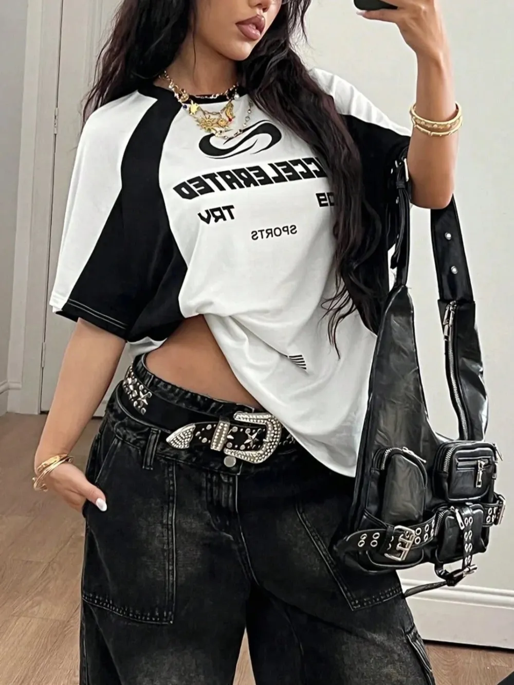 Women Black Raglan Sleeve Relaxed Fit Letter Graphic T-Shirt