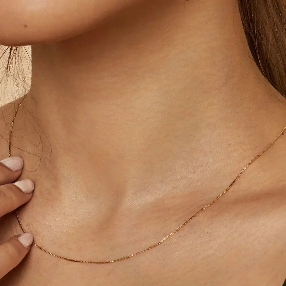 Curved Contour Pendant Necklace