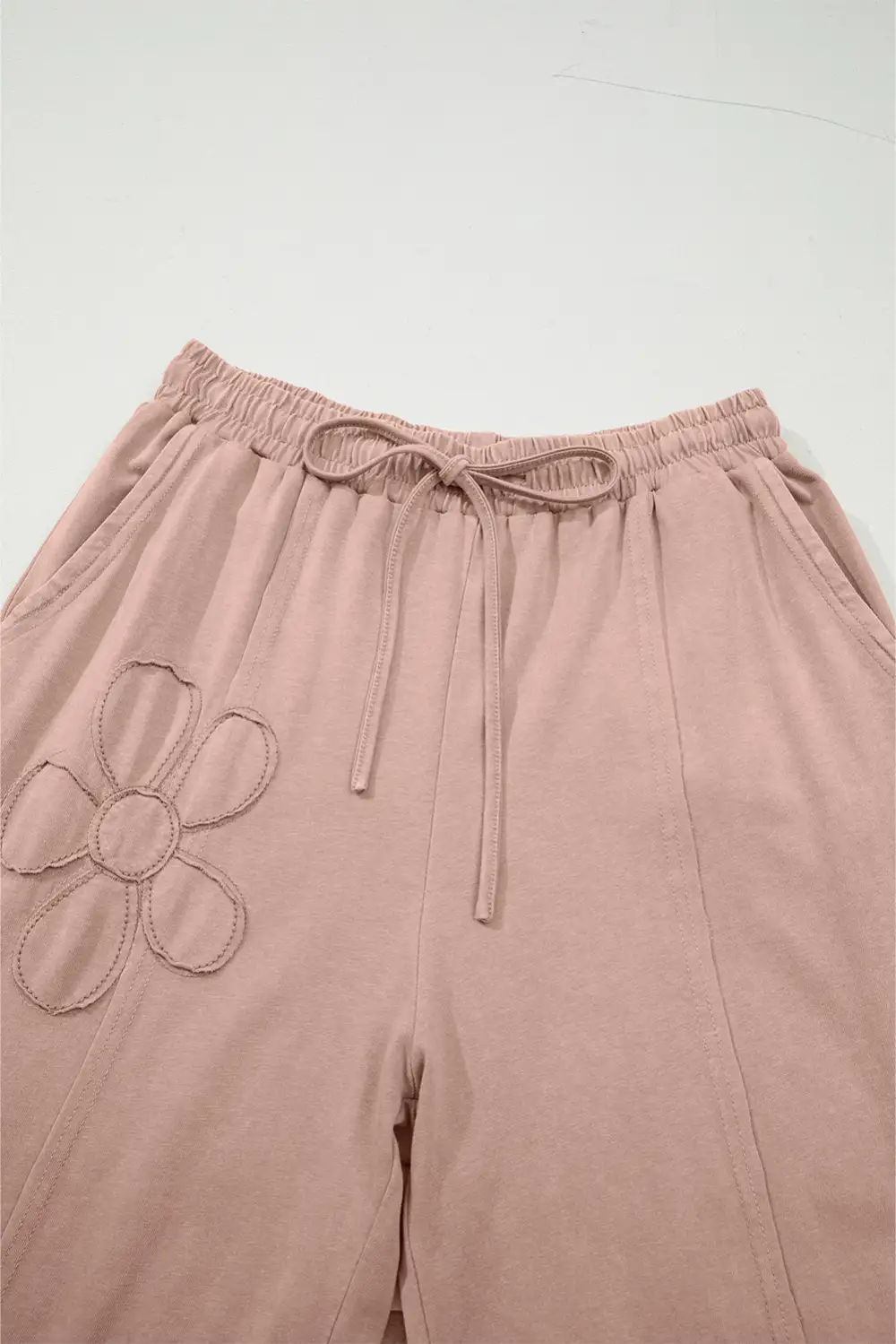 Relaxed Floral Wide Leg Cropped Pocketed Casual Pants