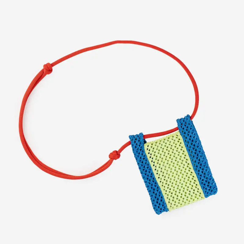 Raffia Compact Crossbody Phone Bag