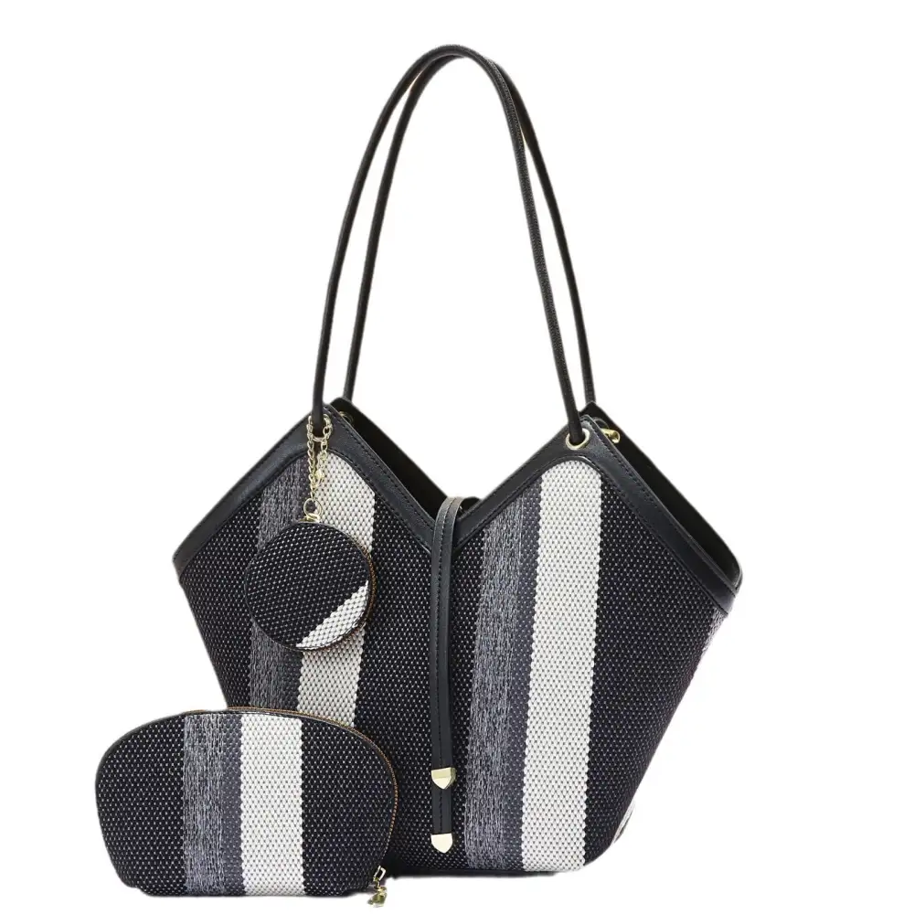 Minimal Roomy Shoulder Bag