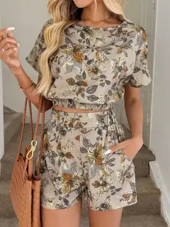 Pocketed Floral-Print Top and Shorts Matching Set