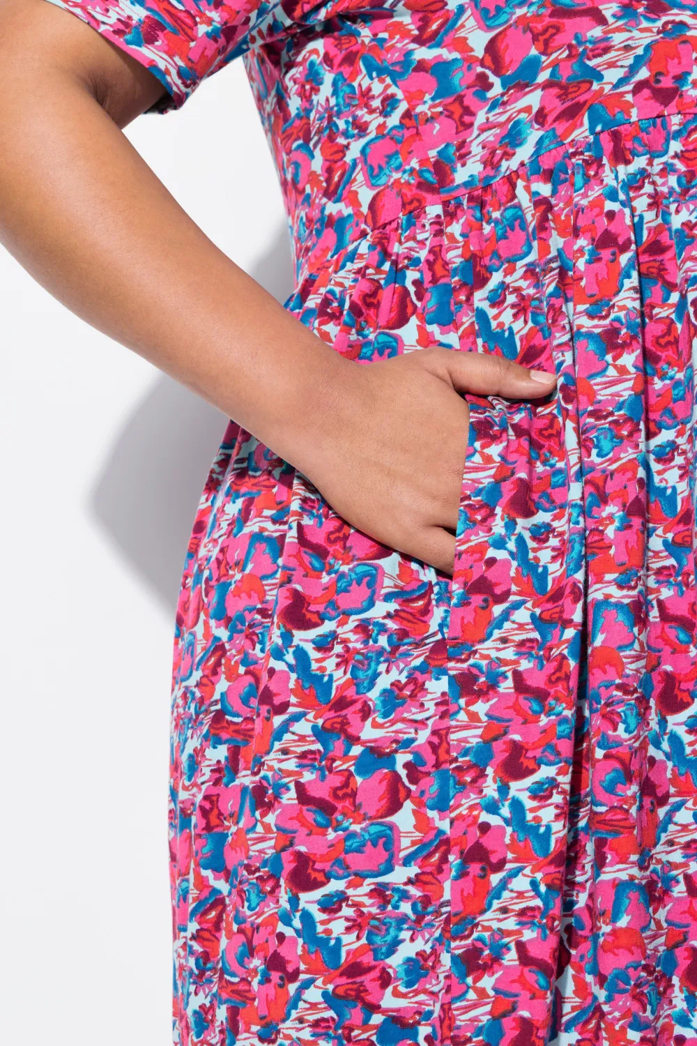 Round Neck Dress With A Large Skirt