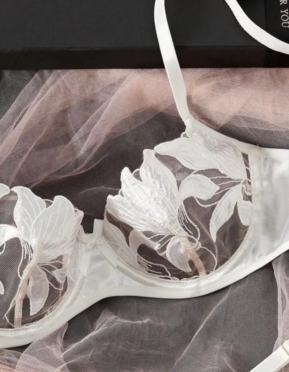 Textured Floral Lingerie Set