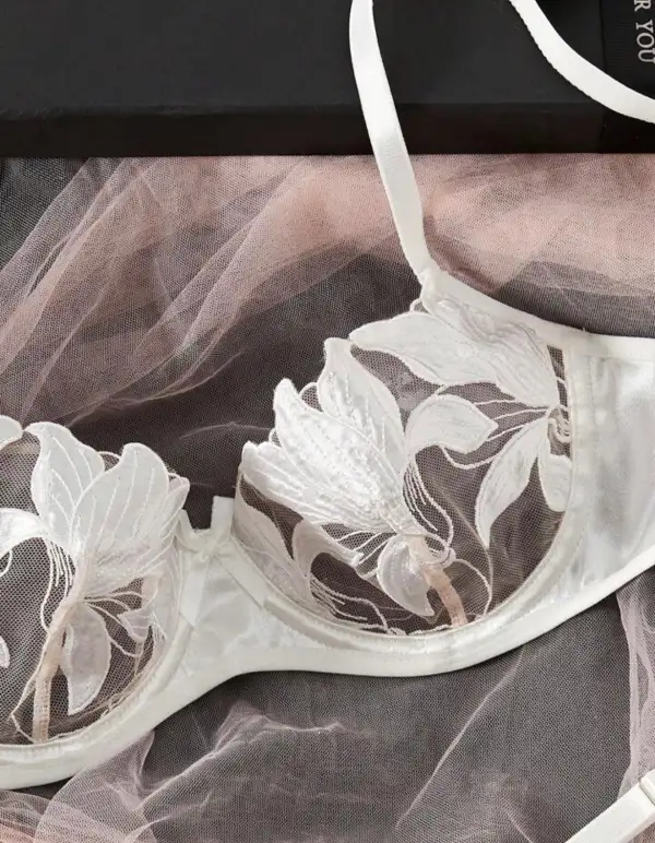 Textured Floral Lingerie Set