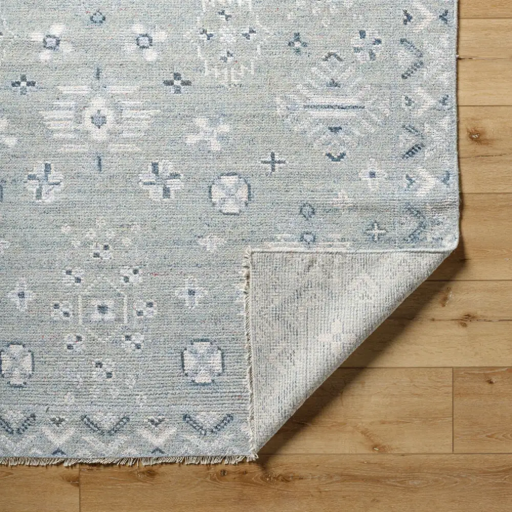 Patterned Wool Viscose Carpet