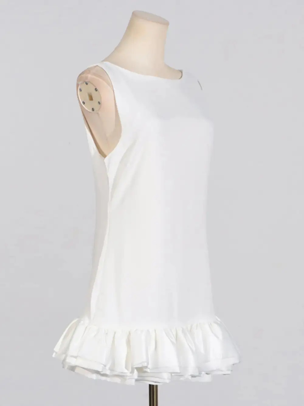 Relaxed Shape Ruffle Sleeveless Mini Dress