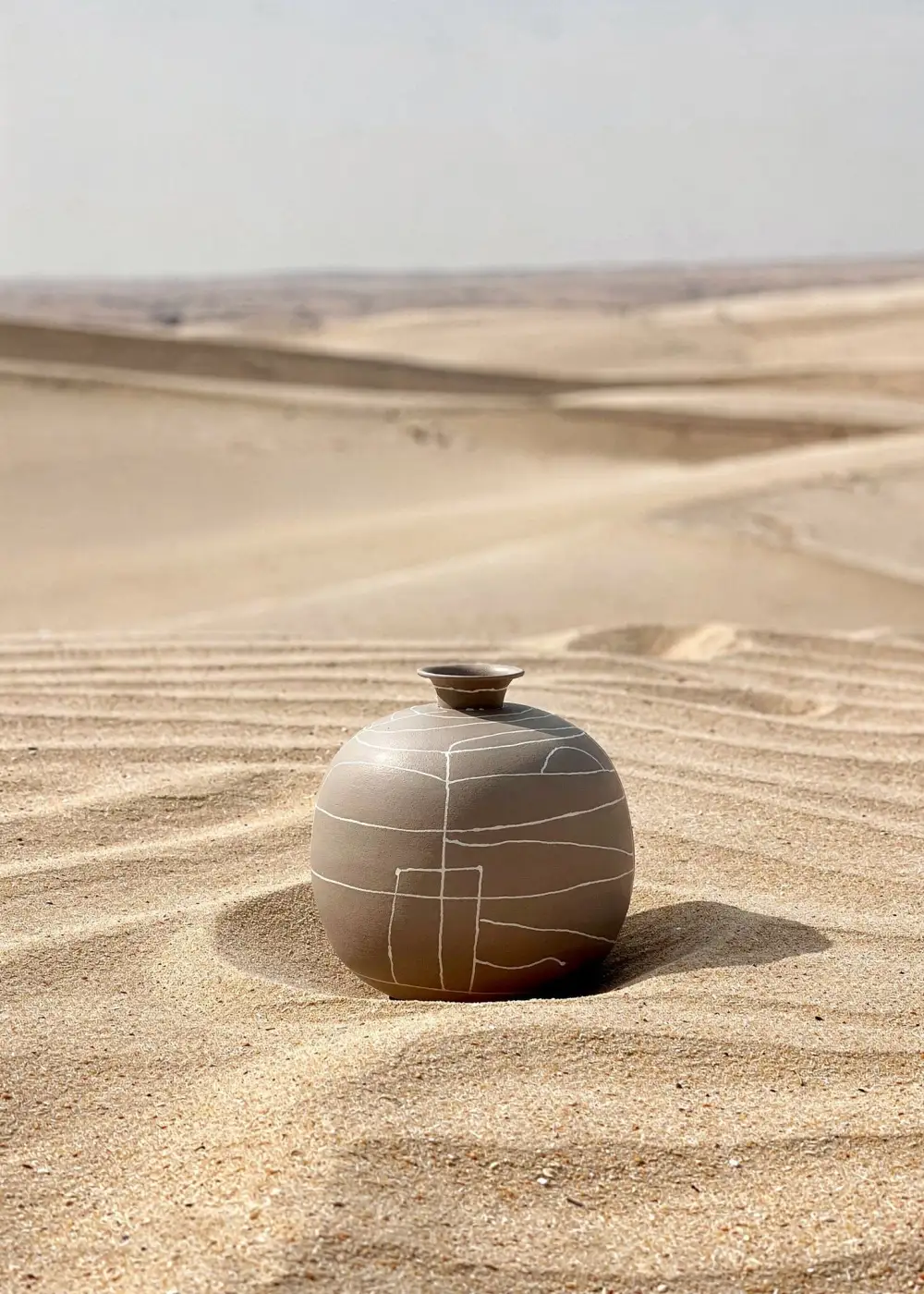 Dune Obsidian Vase Beige Small