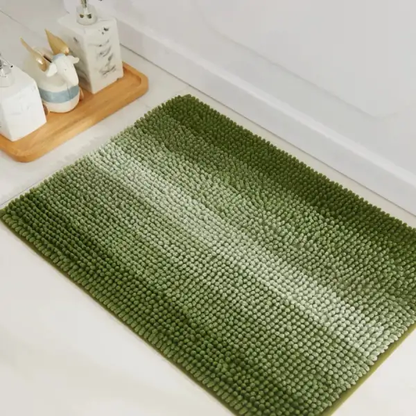 Gradient Stripe Bath Rug