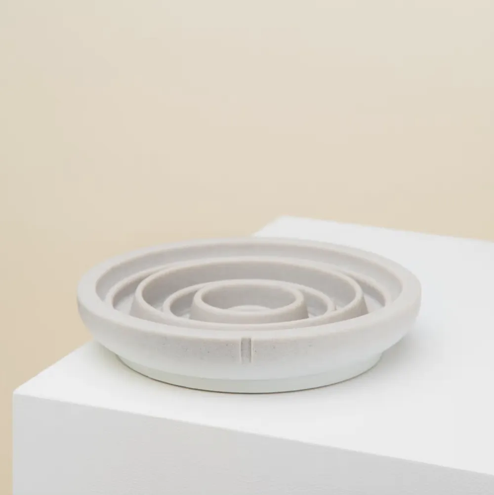 Slow Feed Round Thoughtful Daily Pet Feeder