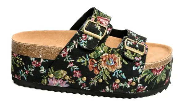Roomy Refined Flatform Sandals