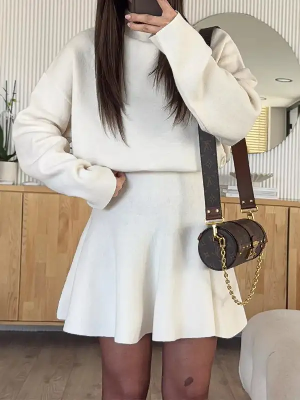 Bouncy Sweater Round Mini Dress