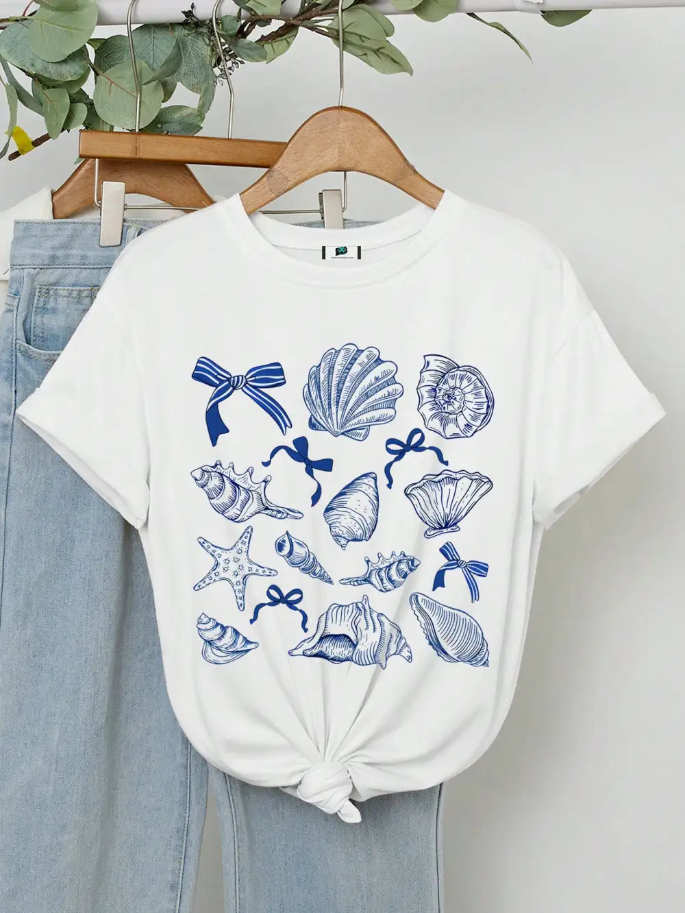 Women Shell Relaxed Fit Shell Graphic T-Shirt