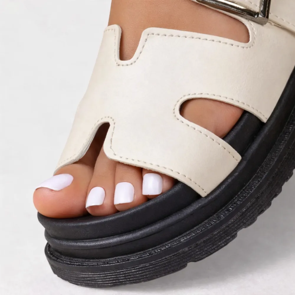 Adjustable Buckle Walking Sandals