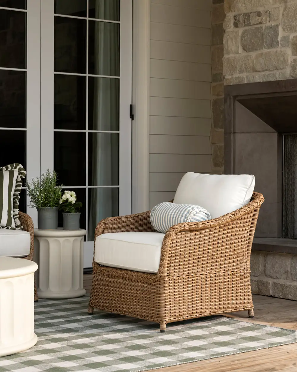 Organic Wicker Outdoor Lounge Chair