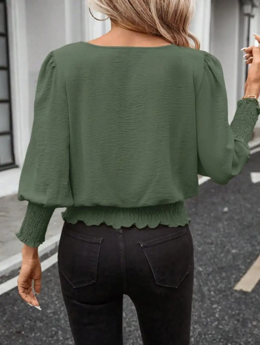 Relaxed Lantern Sleeve Blouse