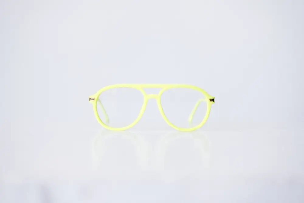 Hinged Fashion Sunglasses