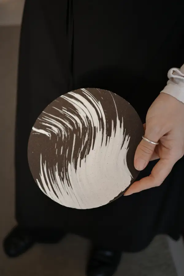 Handbrushed Flat Plate