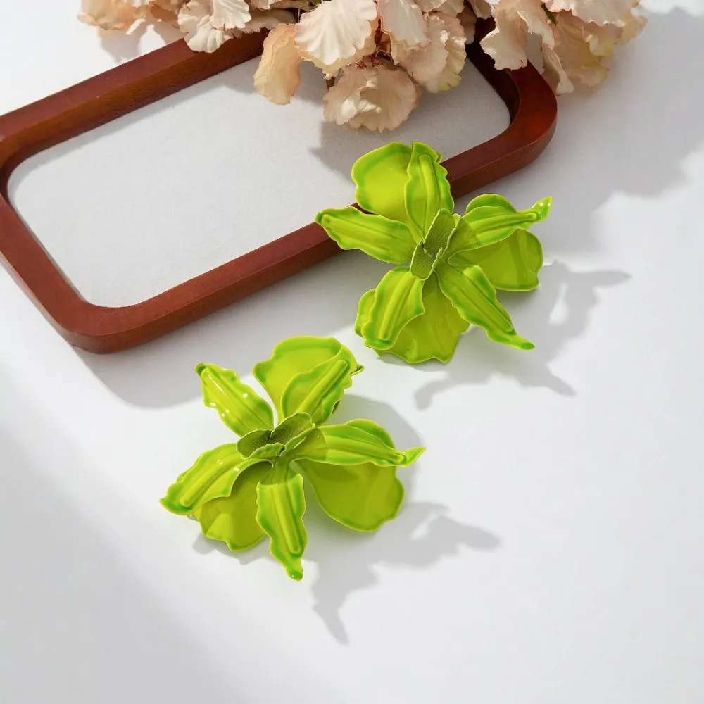 Balanced Flower Earrings