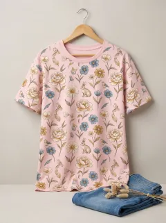 Rabbit Floral Nature Women's Loose Printed T-Shirt
