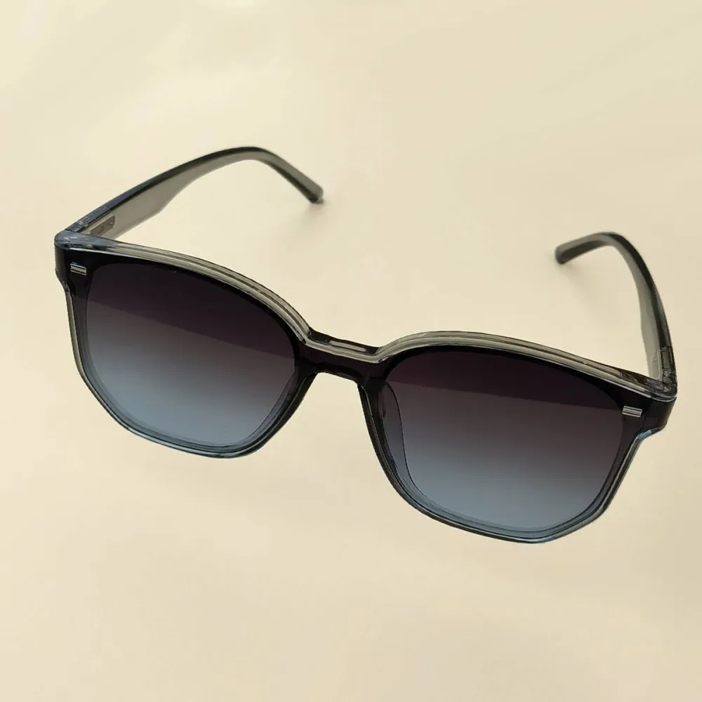 Rounded Square Frame Sunglasses