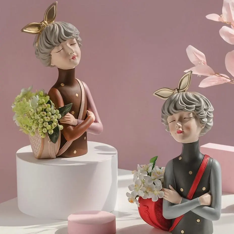 Artistic Figure Display Sculpture
