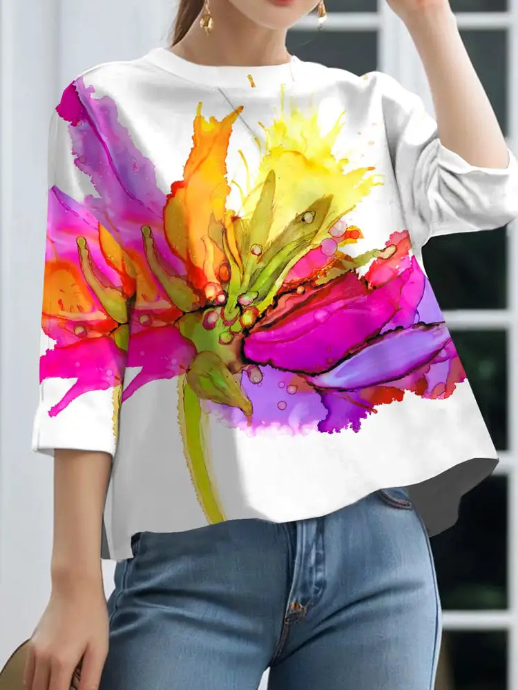 Relaxed Three Quarter Sleeves Contrast Floral Print Round Neck T-Shirt