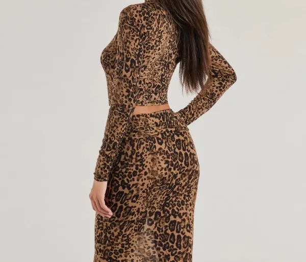 Leopard Print Knit Cropped Top