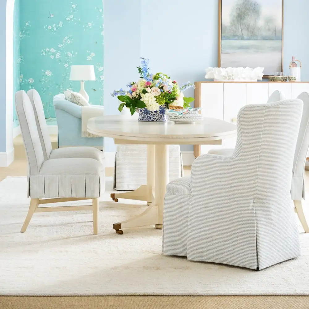 Classic Minimal Classic Accent Chair