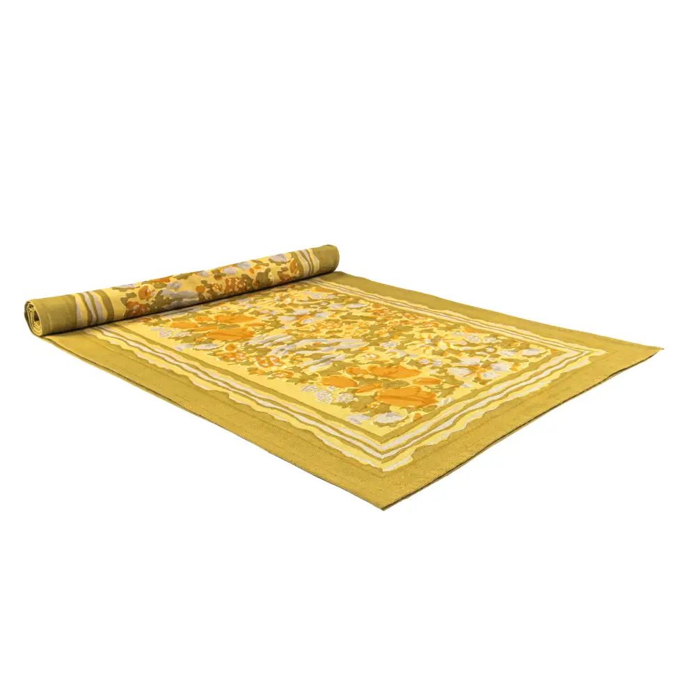 Loose Watercolor Garden Table Runner