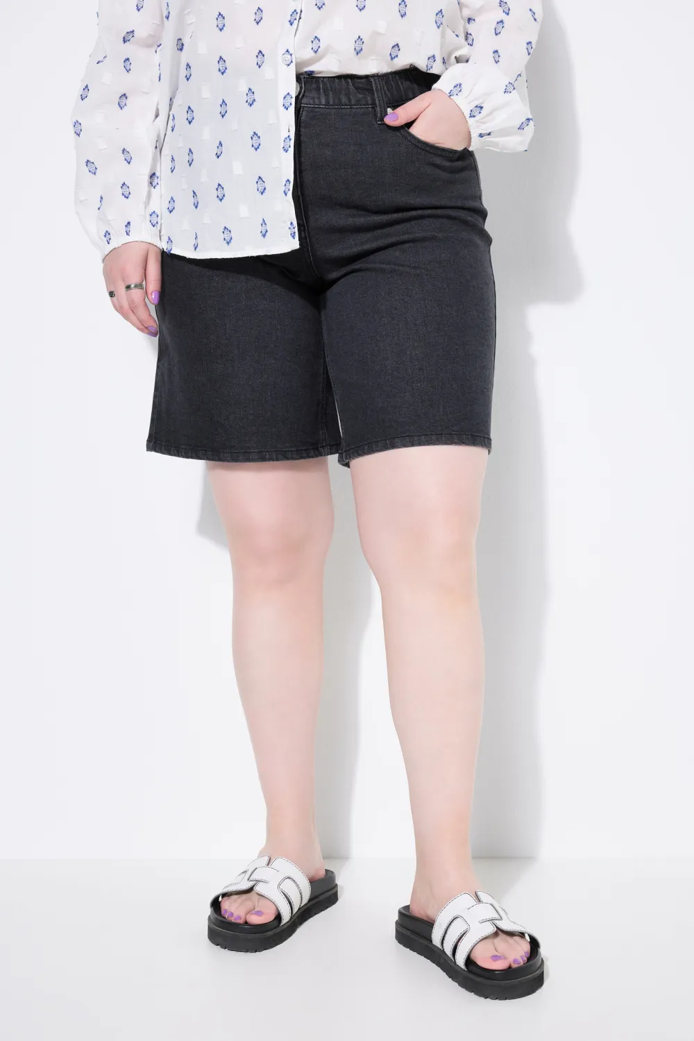 Zipper Denim Shorts