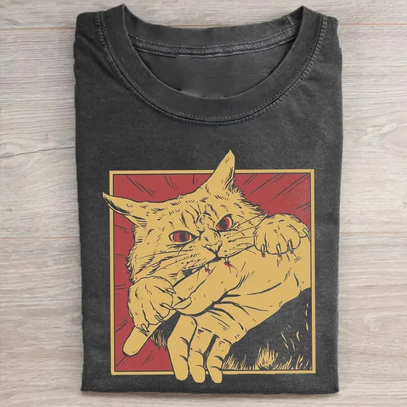 Graphic Cat Bite Tee